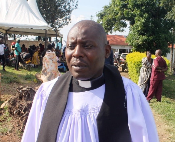 Rev.Muramuzi Lamech