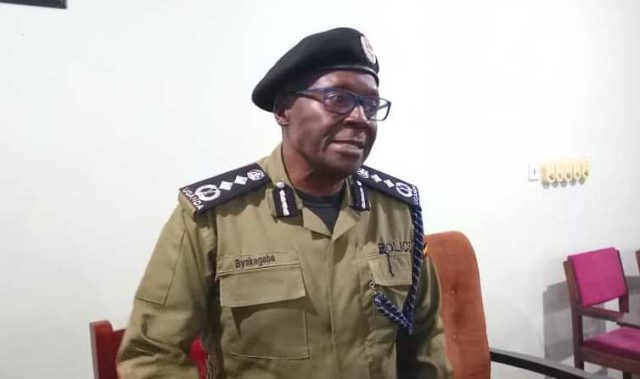 Abasi-Byakagaba-addressing-journalists-in-Rukungiri