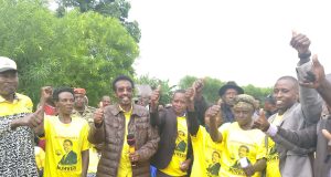 Minister Muhwezi rallies Ugandans to Support Developmental Leaders.